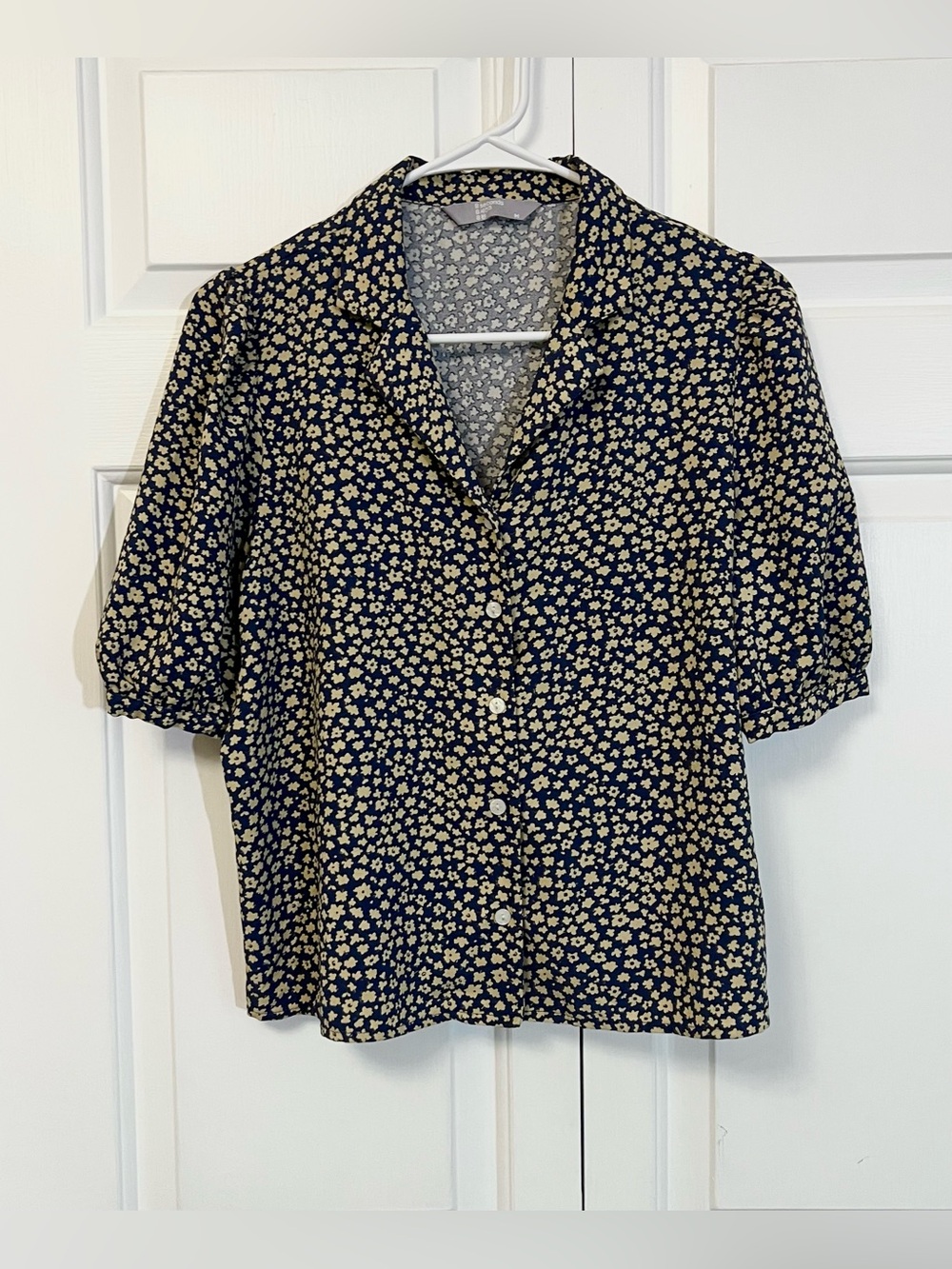 90s/Cottagecore Inspired Button-Up Floral Blouse